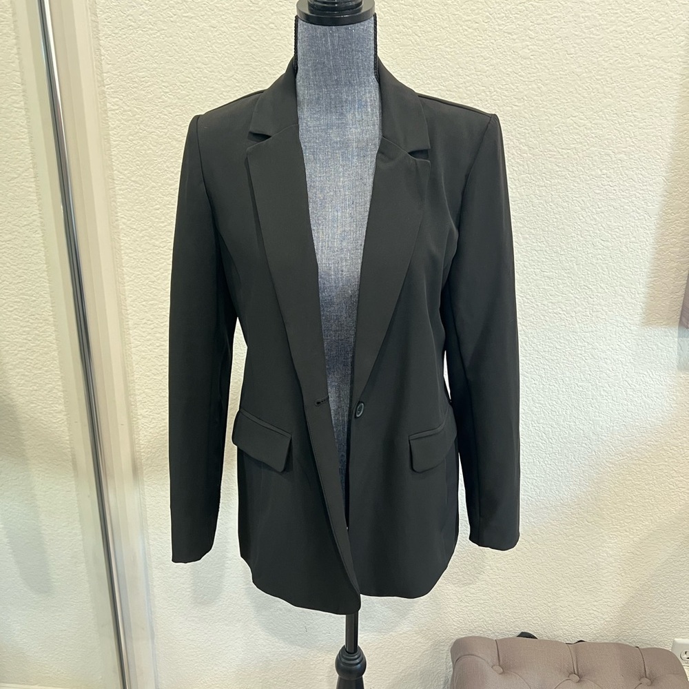 Bailey 44 Elegant Black Blazer - Picture 2 of 6